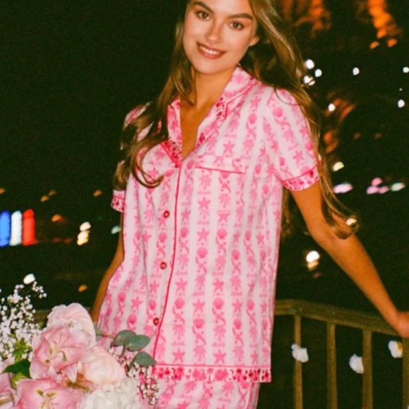 PINK PALM PUFF PAJAMAS NEW WITH TAGS - Picture 3 of 3